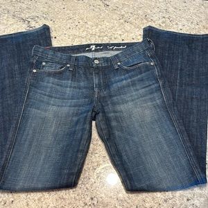 7 for All Mankind dark denim jeans. Size 28 waist/33 length. Good condition.